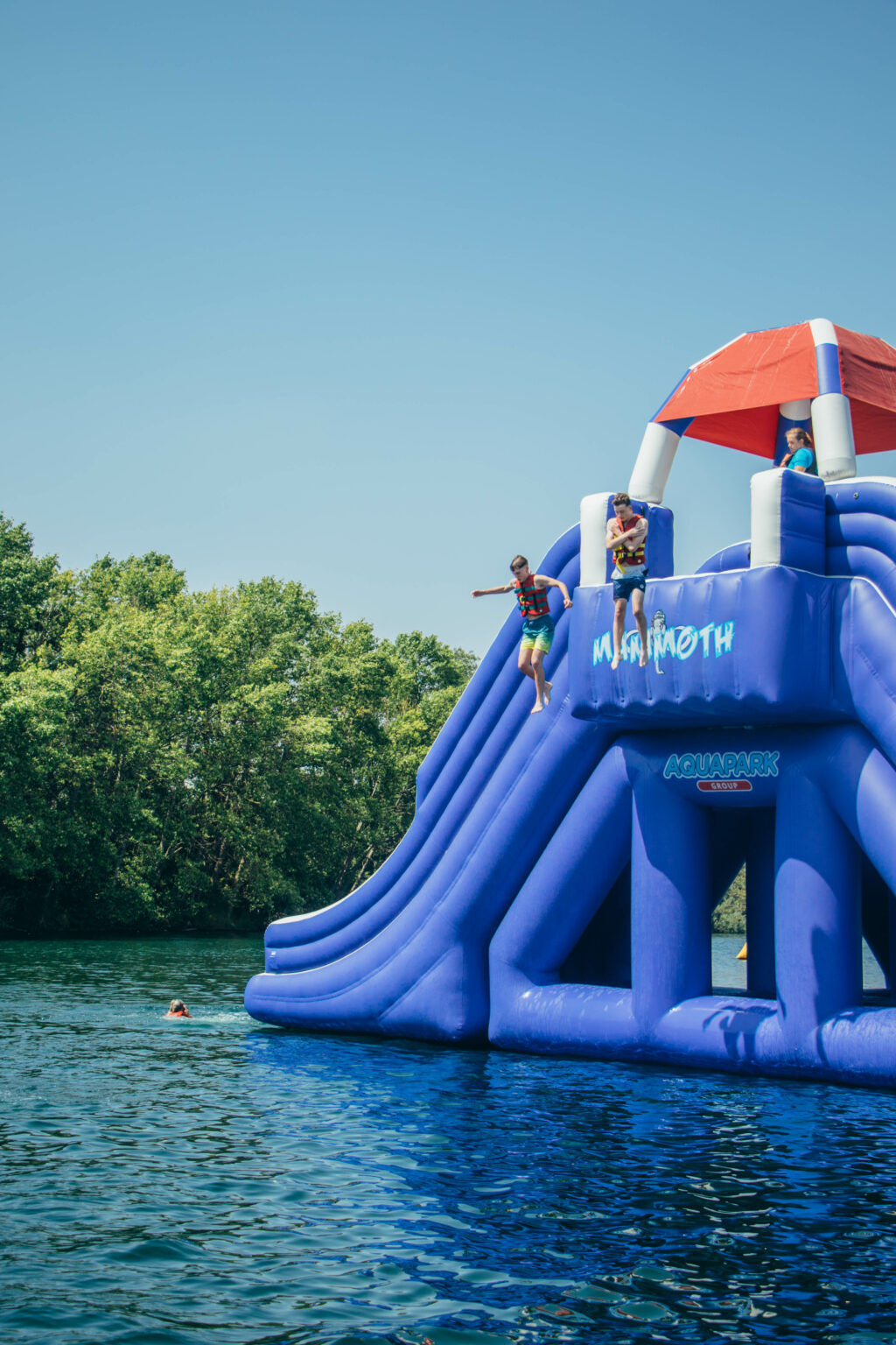 Lakeside Aqua Park | Inflatable Water Park Essex | Aqua Park Group